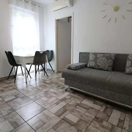 Apartment Mar-ivo *